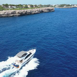 Boat image 3