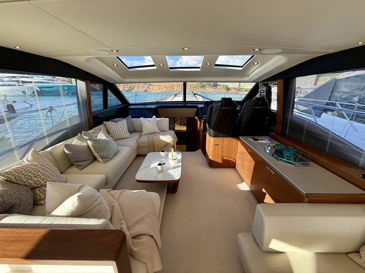 Princess 66