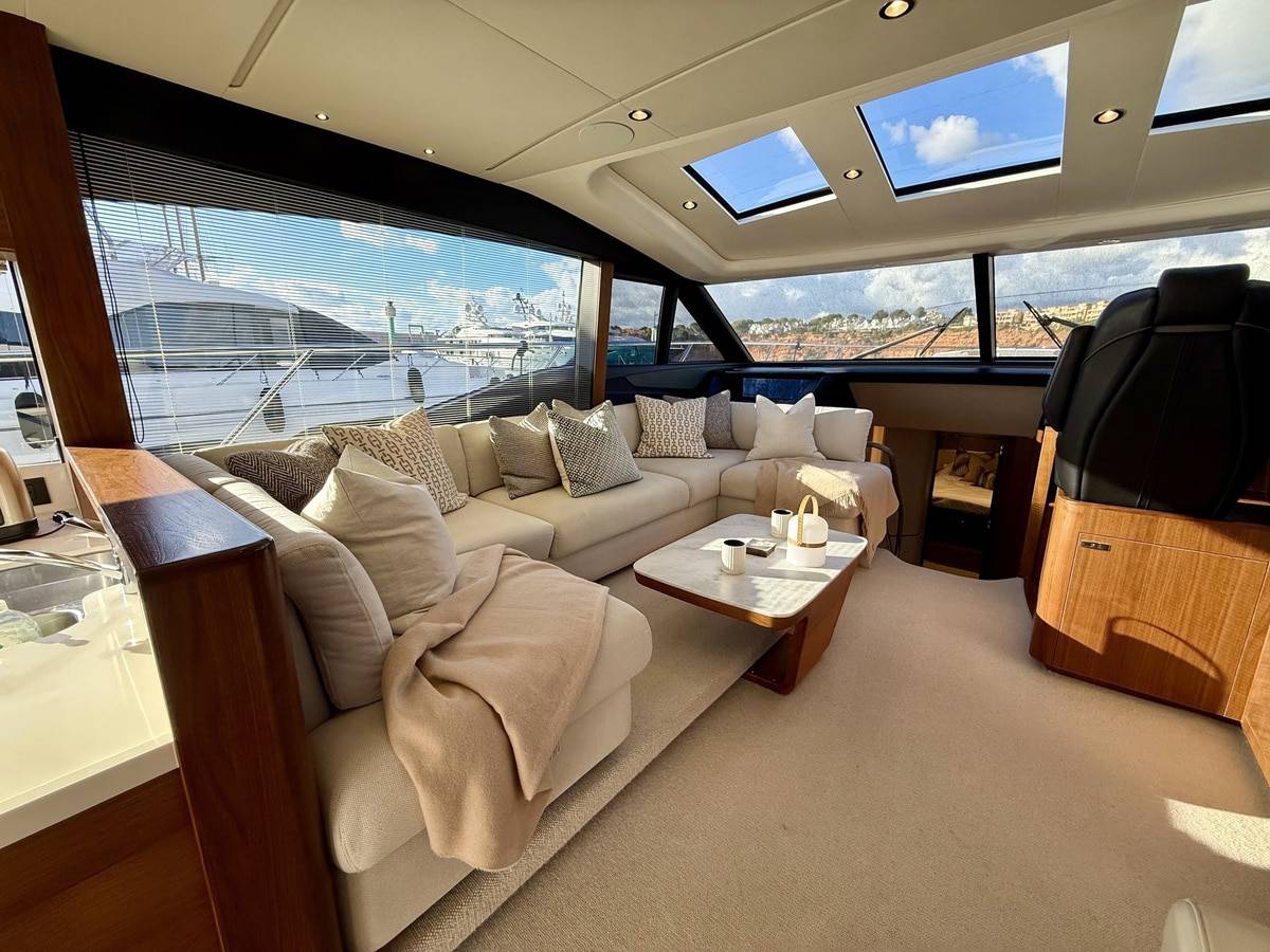Princess 66