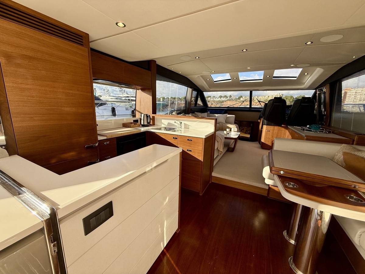 Princess 66