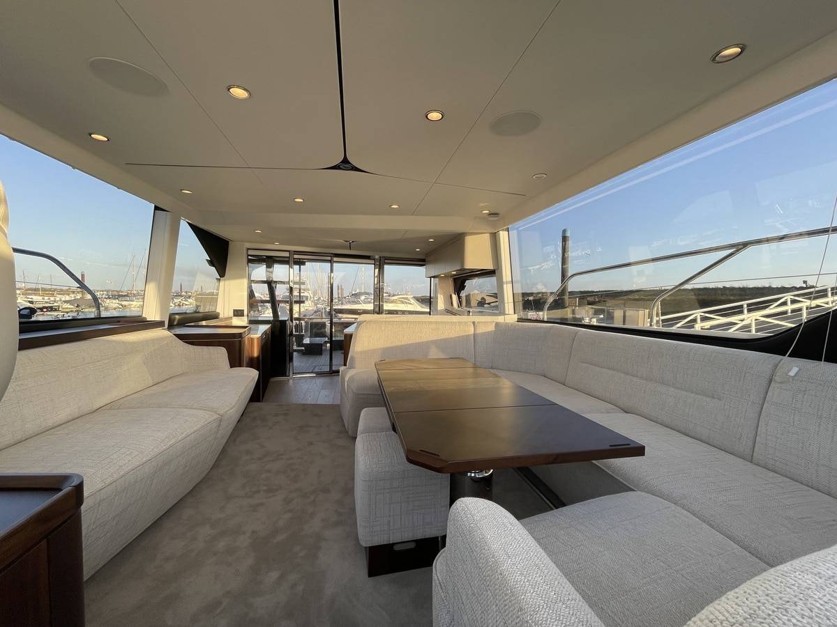 Fairline 58