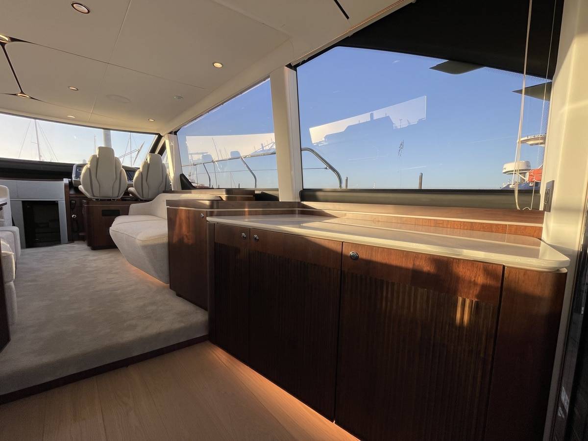 Fairline 58