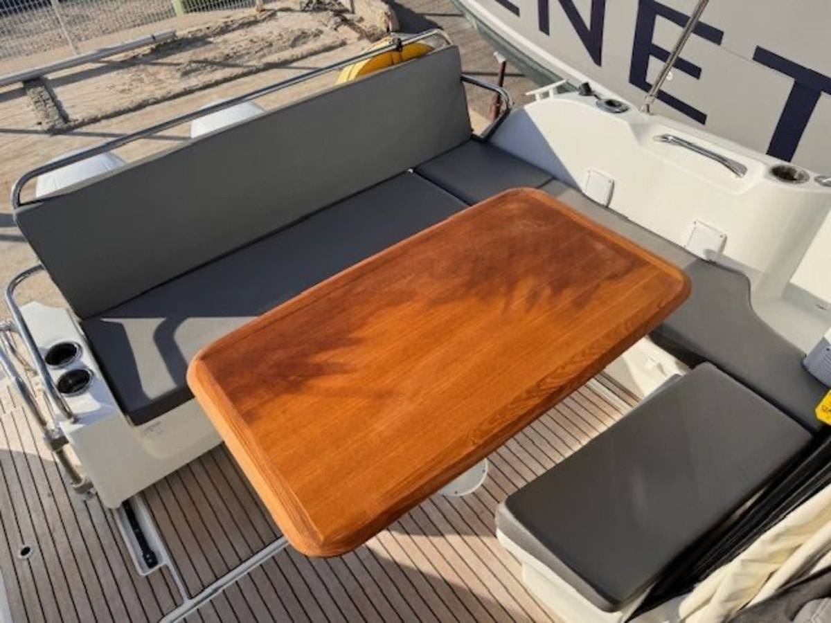 Beneteau 9 OB