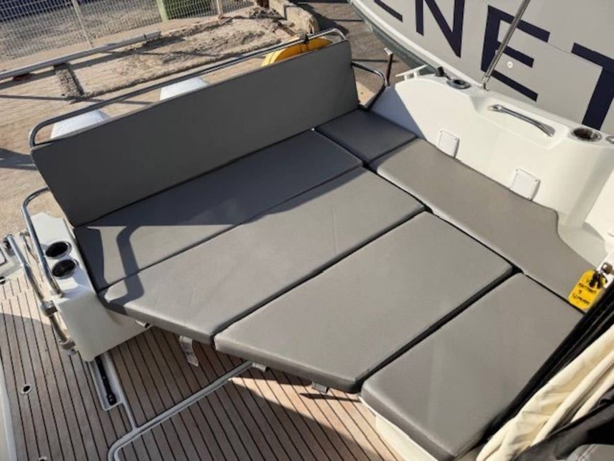 Beneteau 9 OB