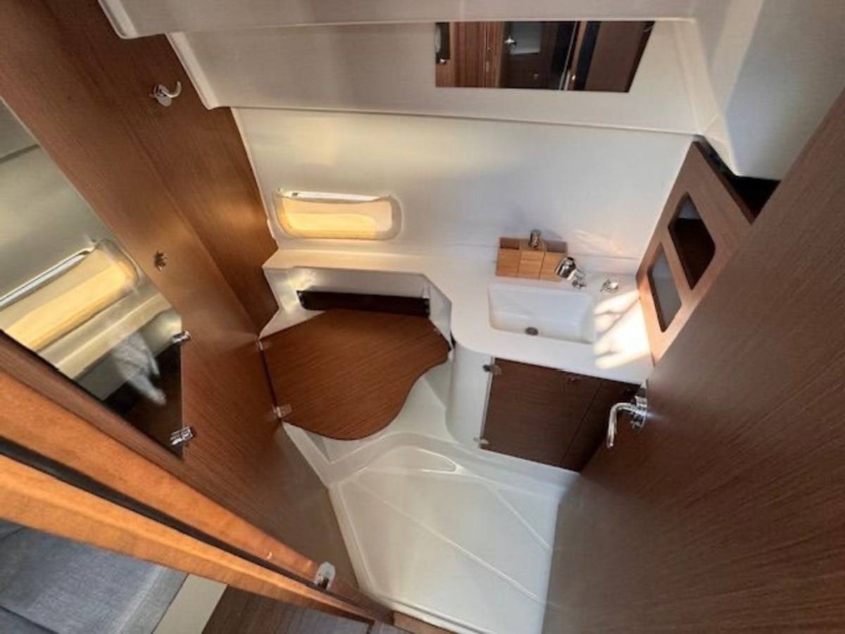 Beneteau 9 OB