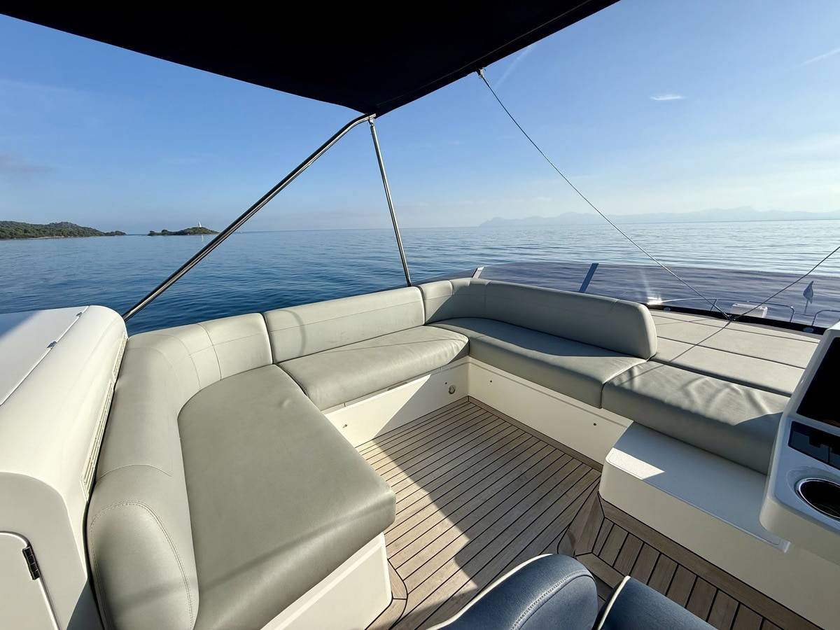 Sunseeker 55