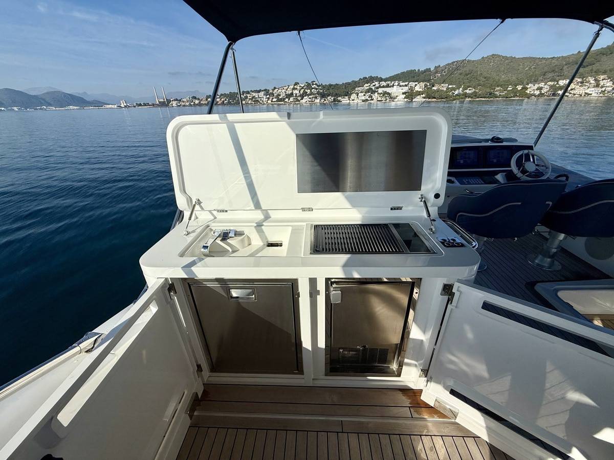 Sunseeker 55