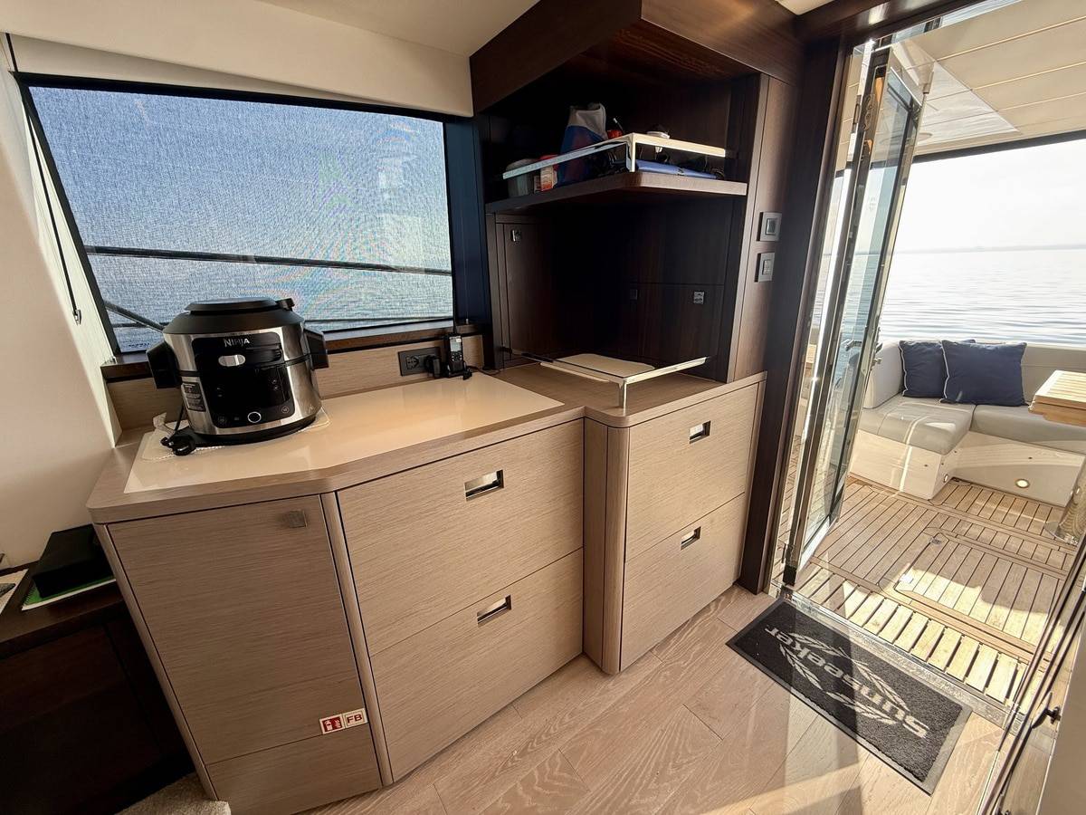 Sunseeker 55