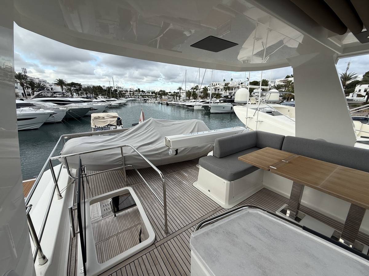 Beneteau 62
