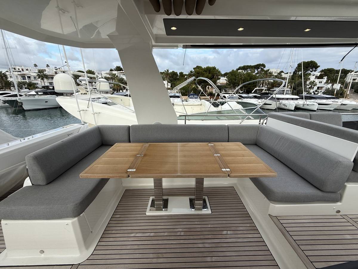 Beneteau 62