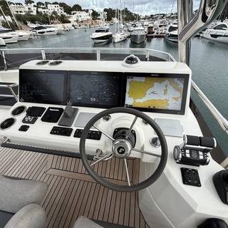Boat image 11