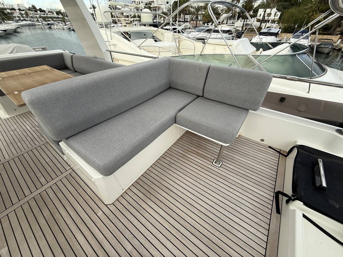 Beneteau 62