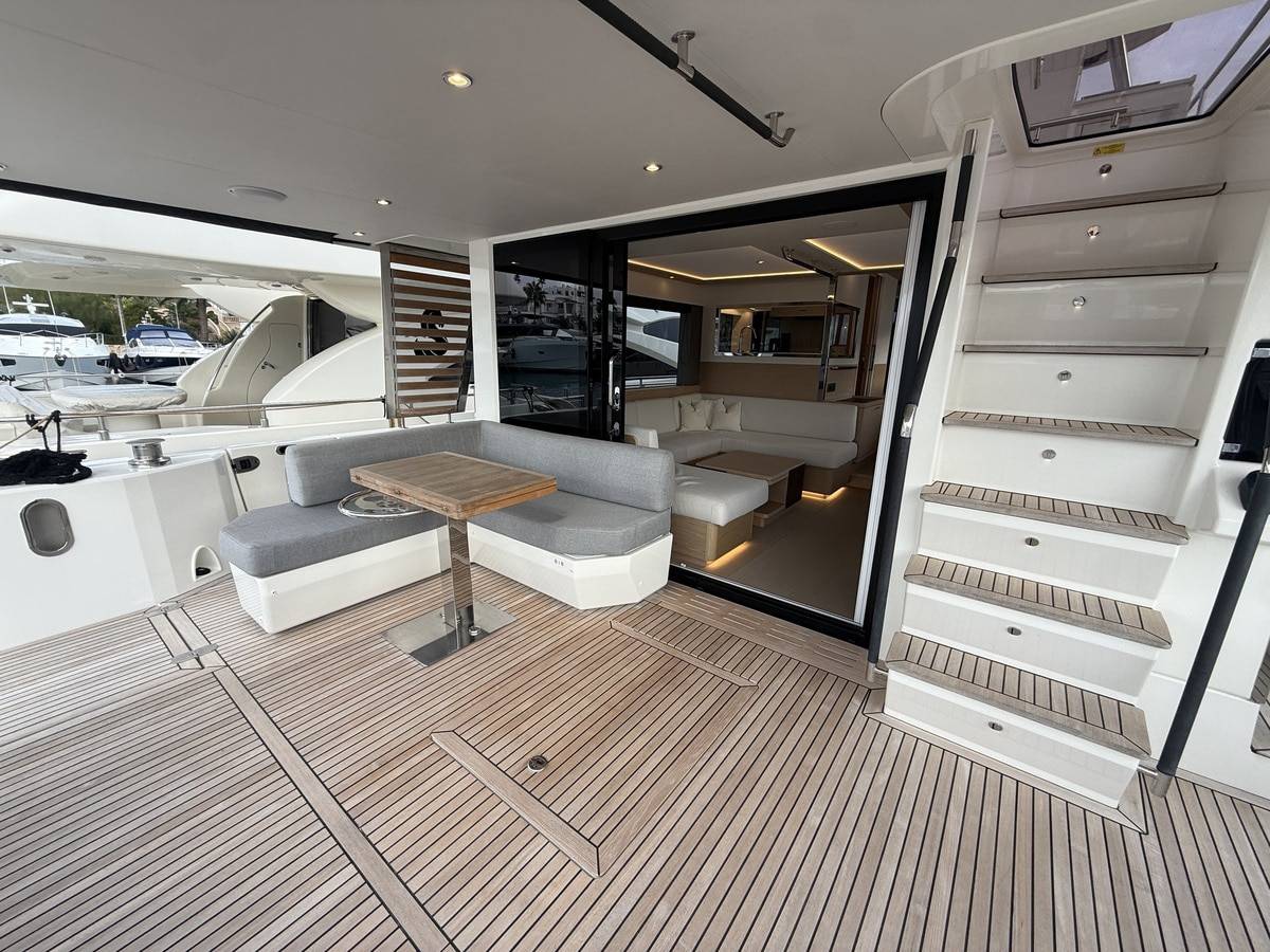 Beneteau 62