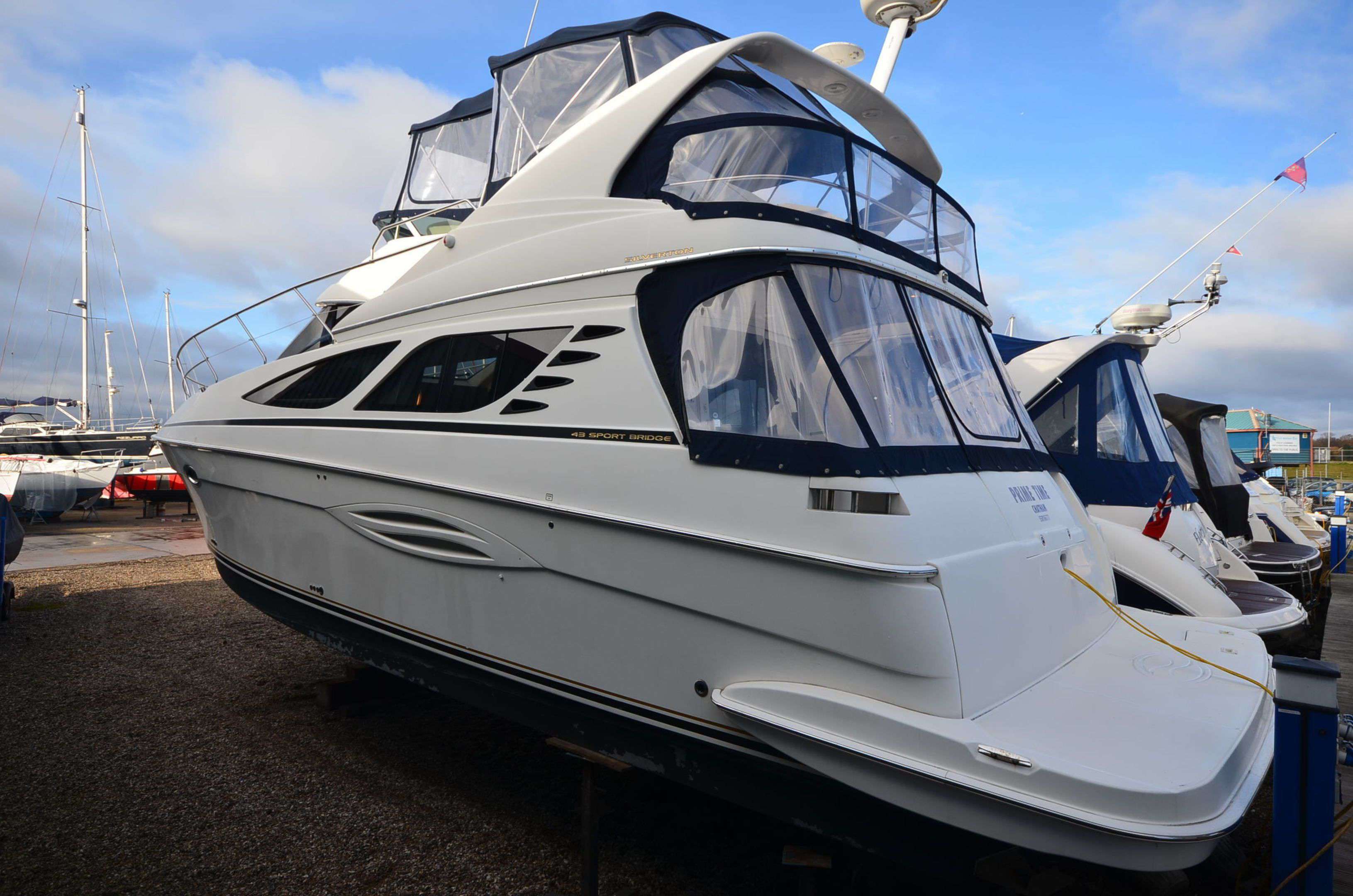 SOLD 2008 Silverton 43 Sport Bridge - Boats.co.uk