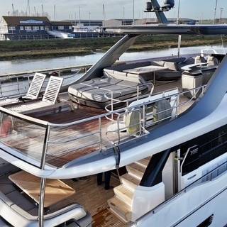 Boat image 17