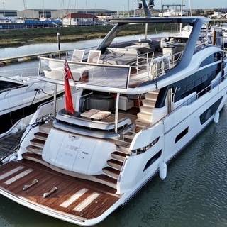 Boat image 8
