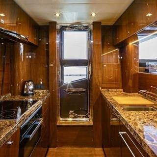 Boat image 13