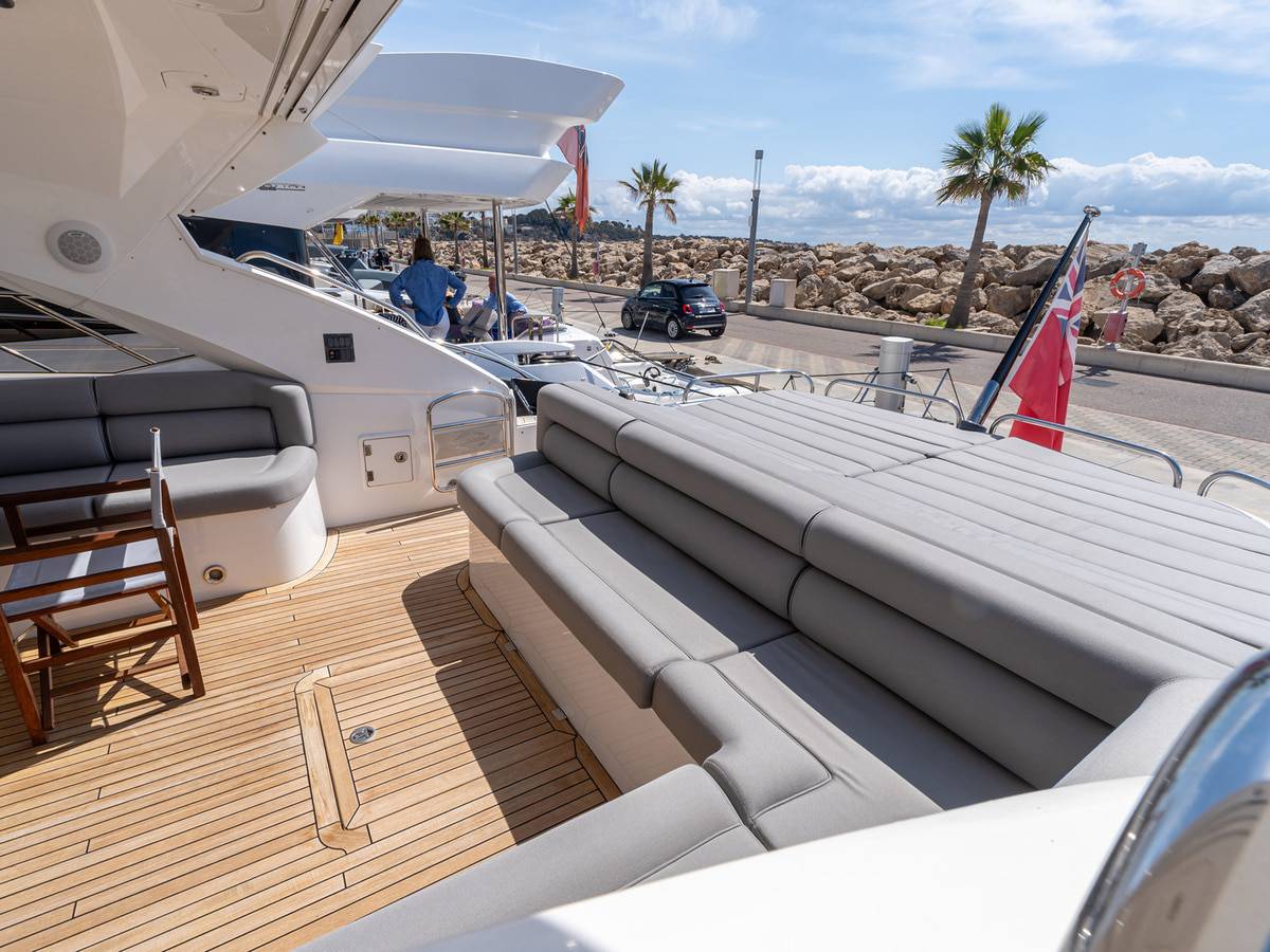 Sunseeker Predator 60
