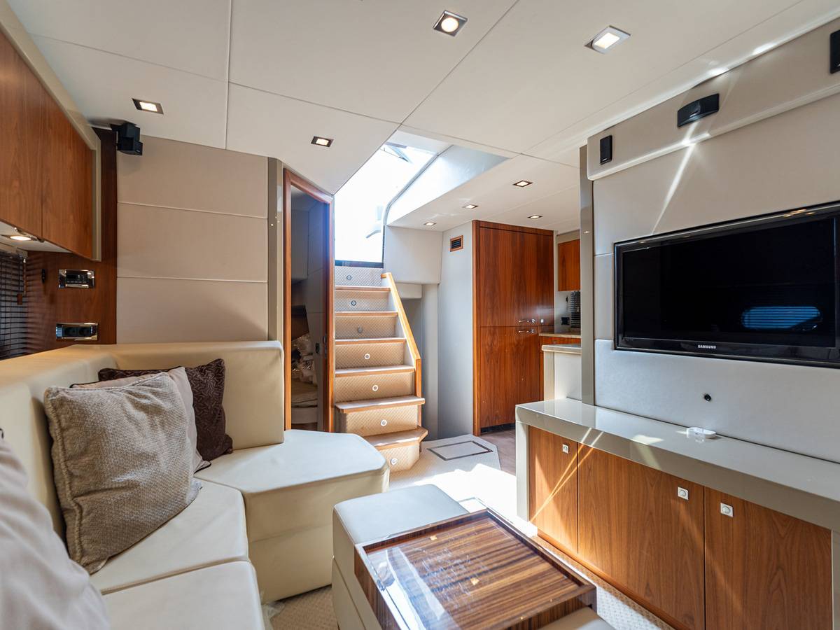 Sunseeker Predator 60