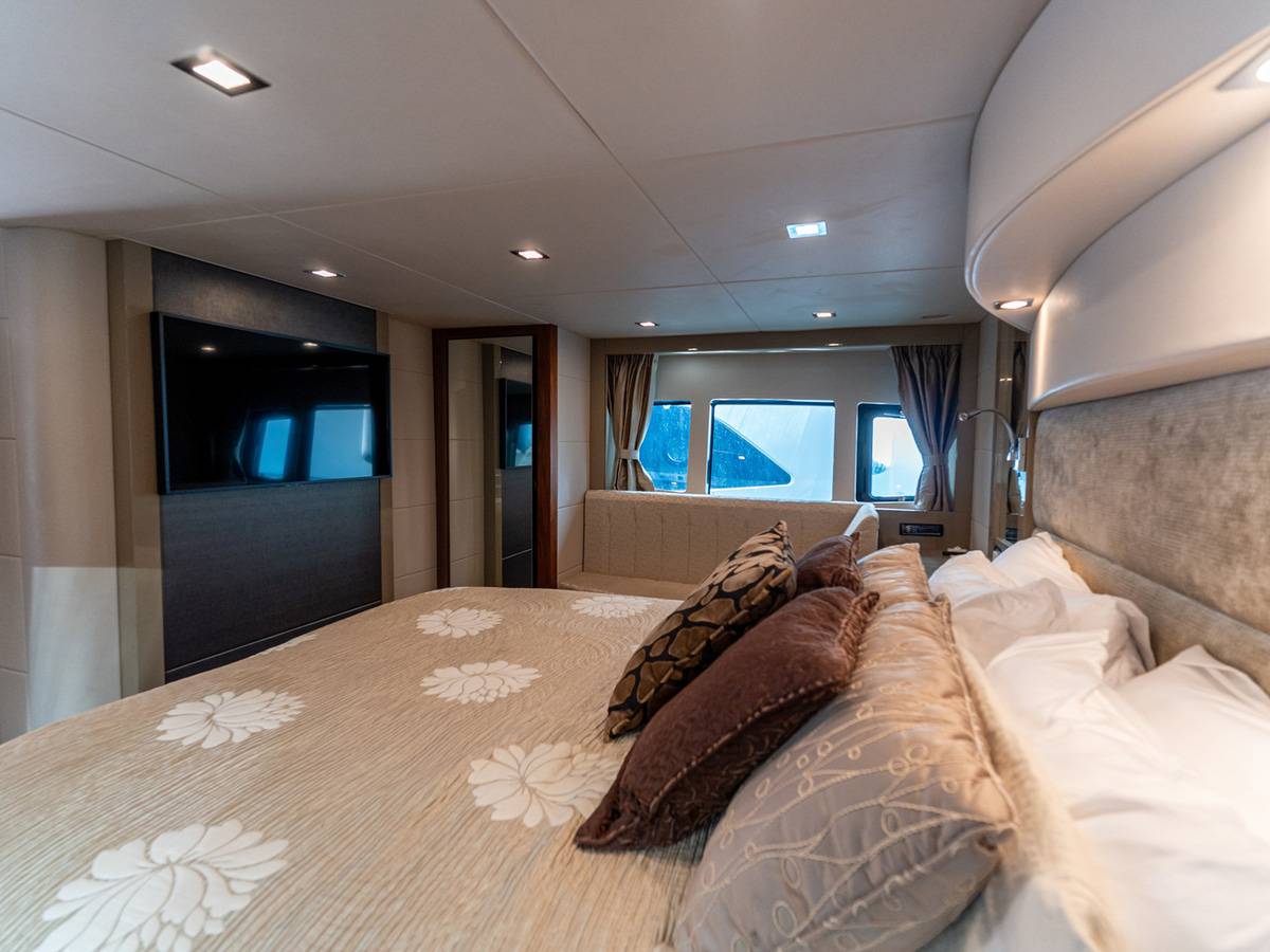 Sunseeker Predator 60