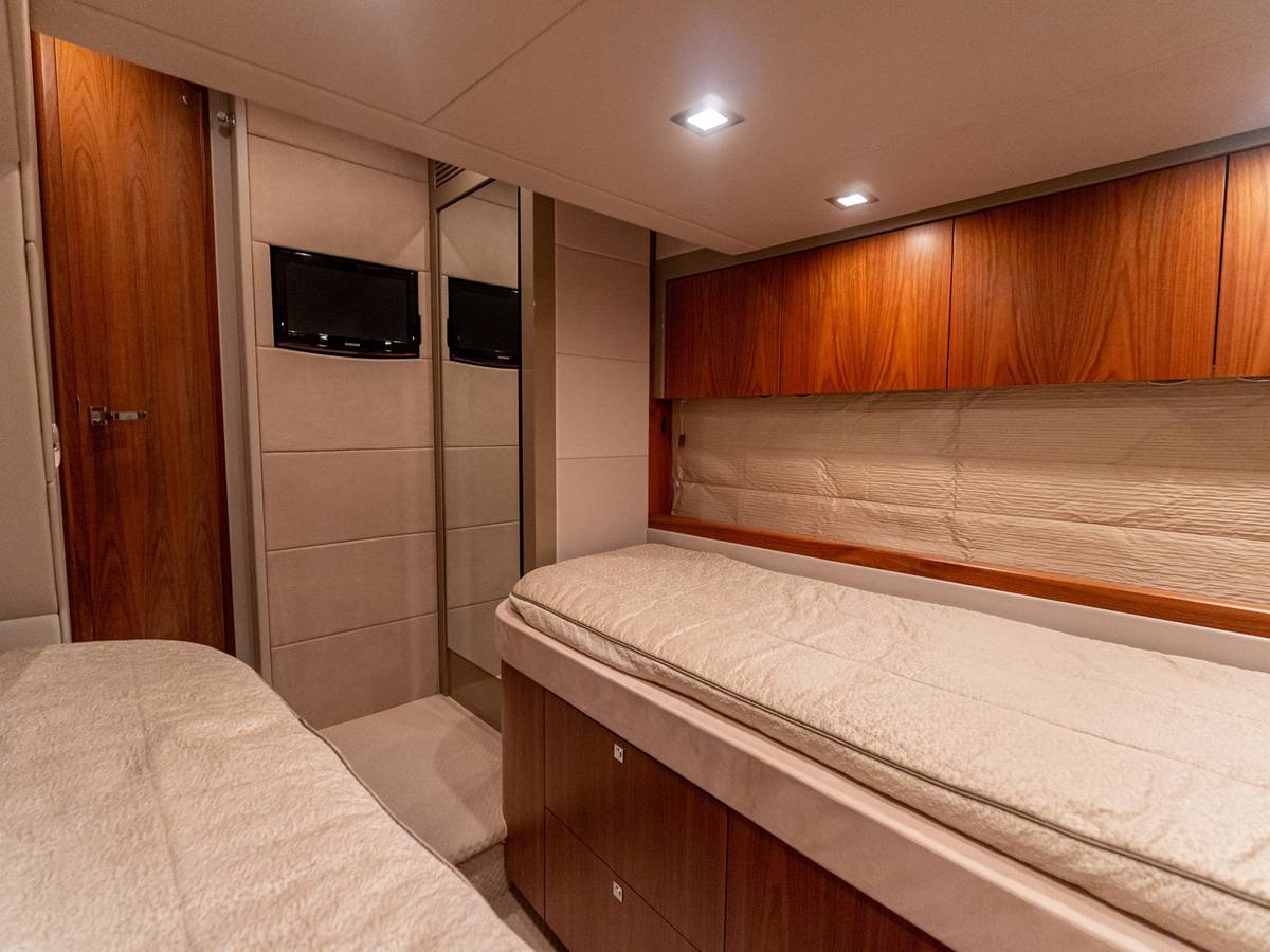 Sunseeker Predator 60