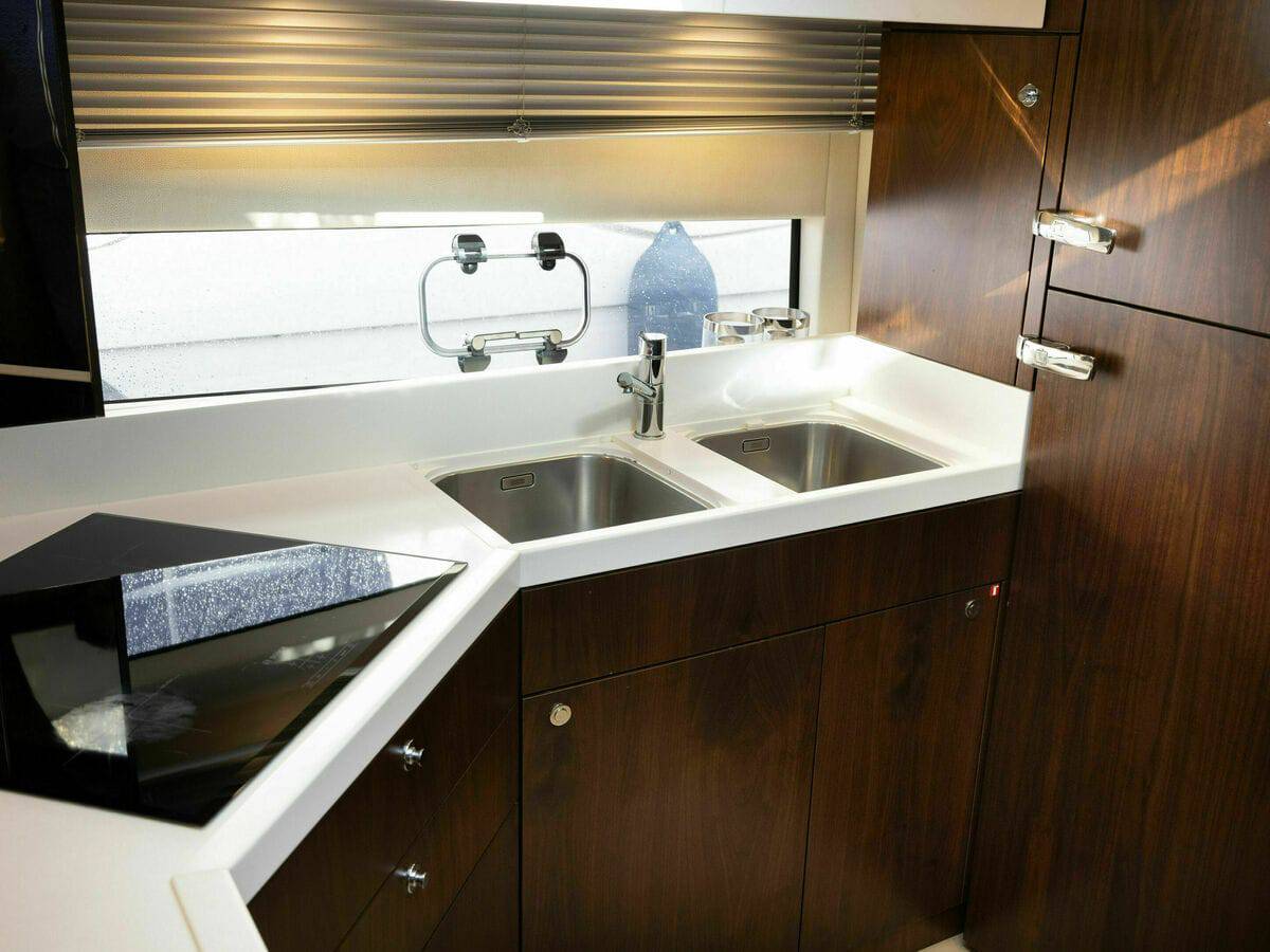 Fairline 53