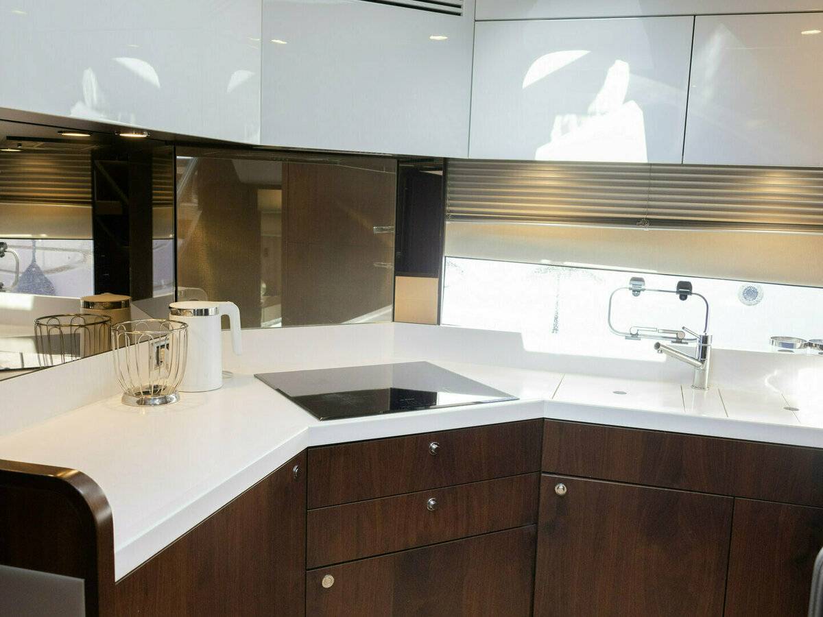 Fairline 53