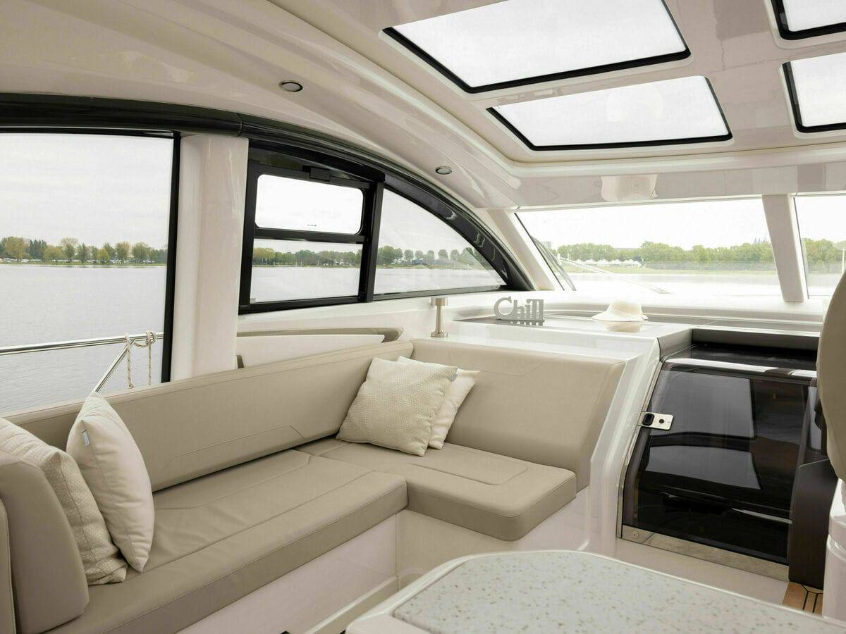 Fairline 53