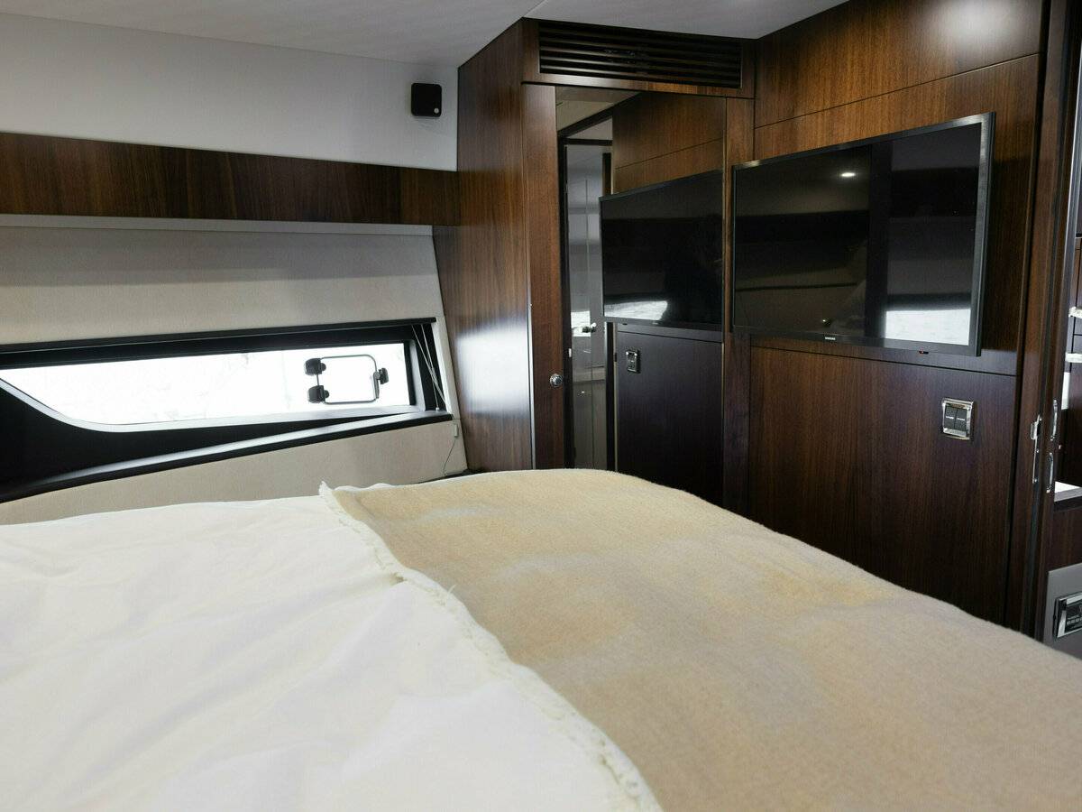 Fairline 53