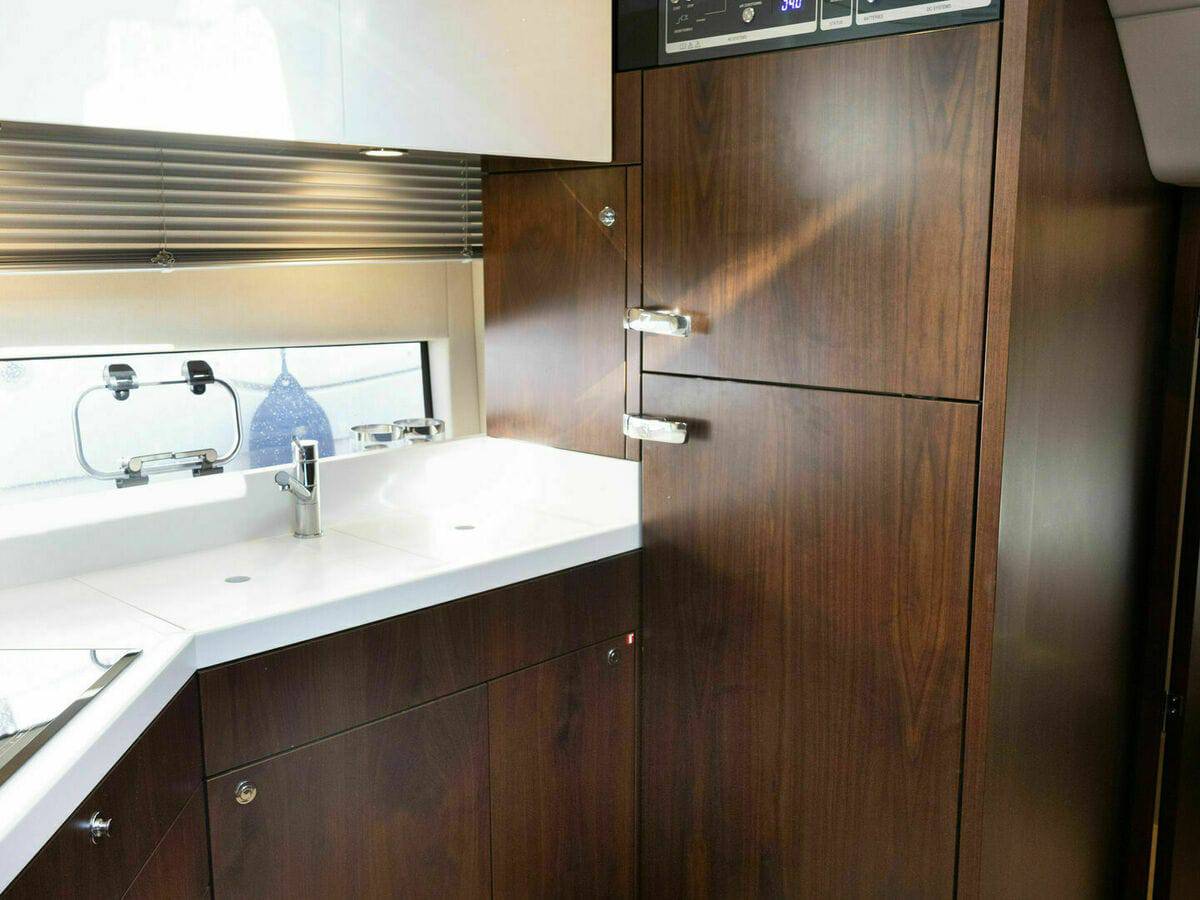 Fairline 53