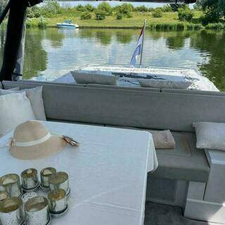 Boat image 8