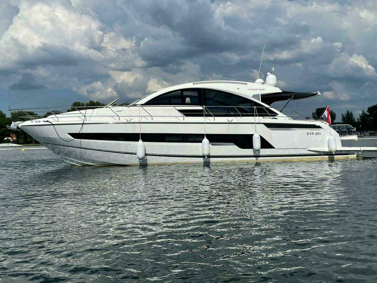 Fairline 53
