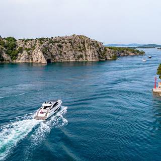 Boat image 16