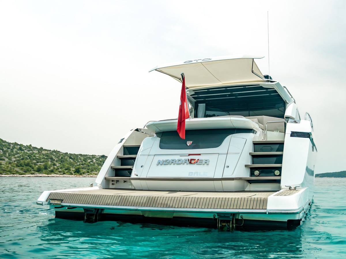 Fairline 65 GTO