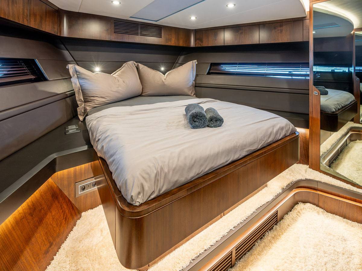 Fairline 65 GTO