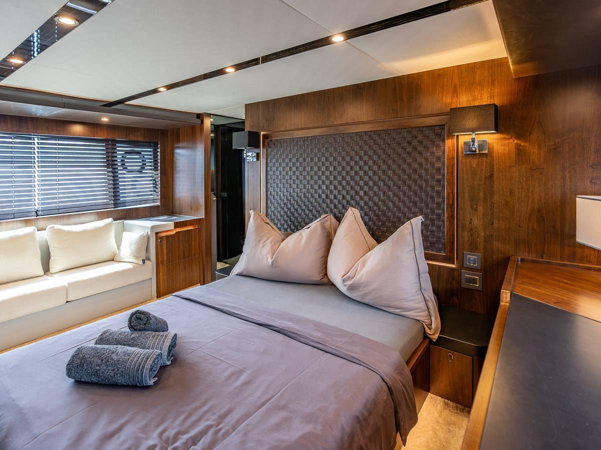 Fairline 65 GTO