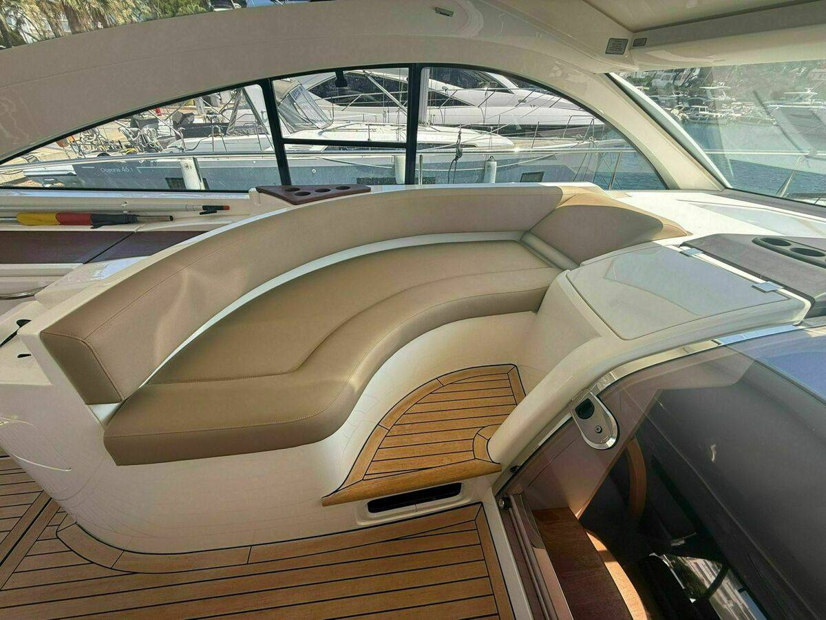 Fairline 47