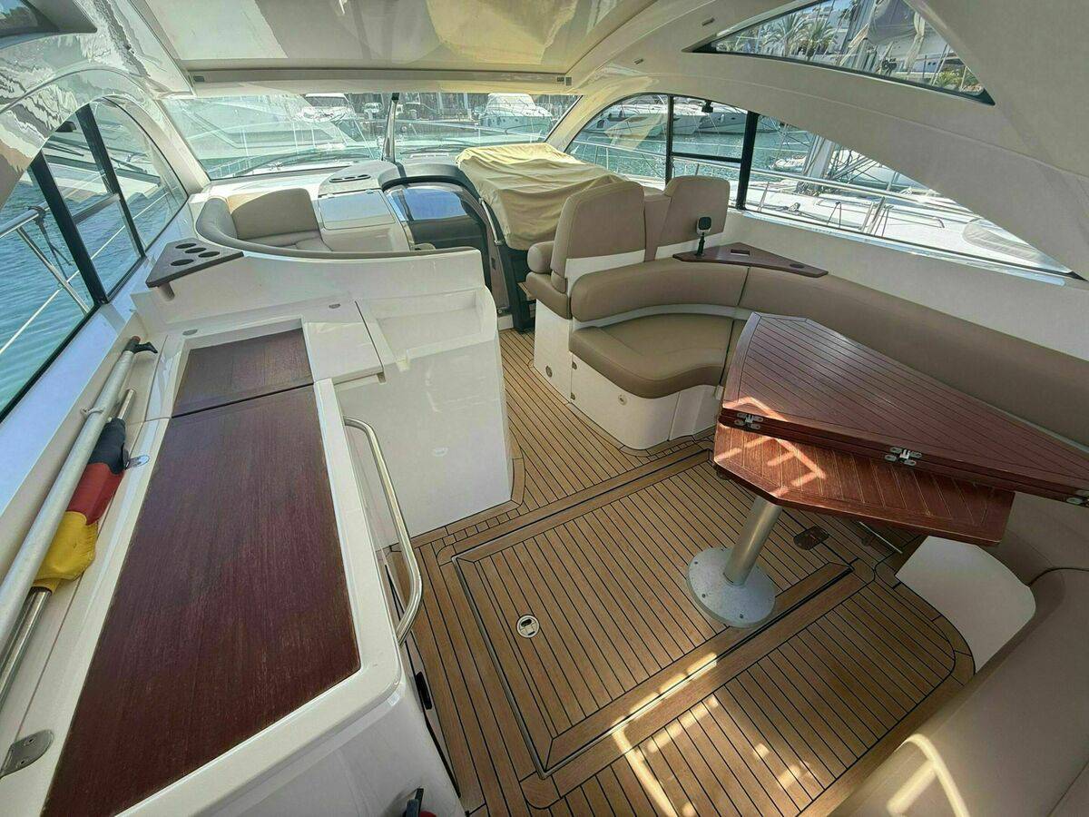 Fairline 47