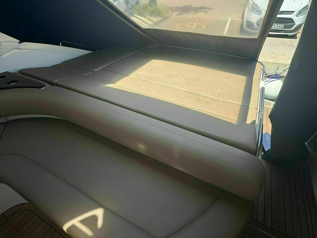 Fairline 47