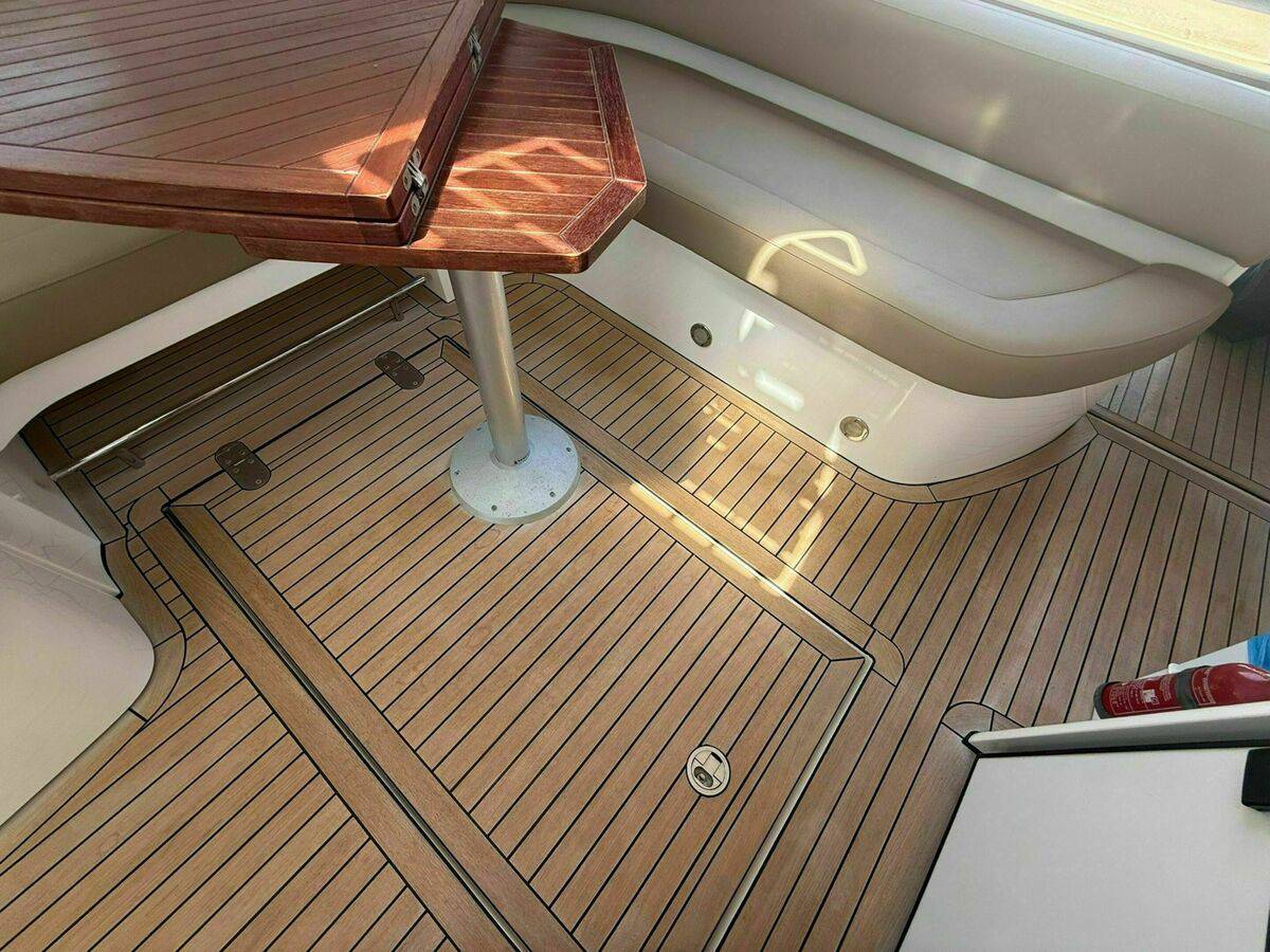 Fairline 47