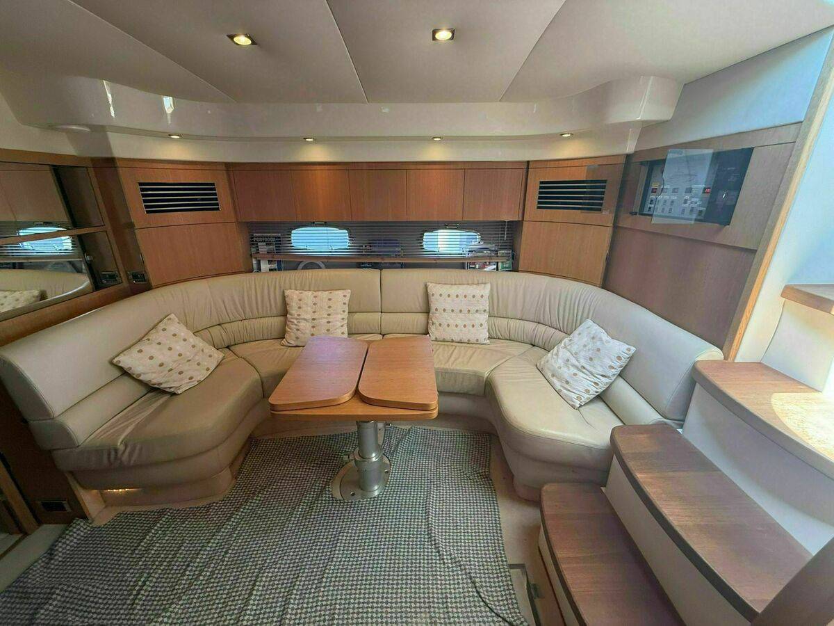 Fairline 47