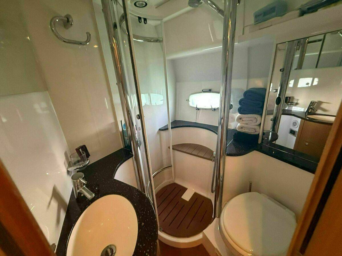 Fairline 47