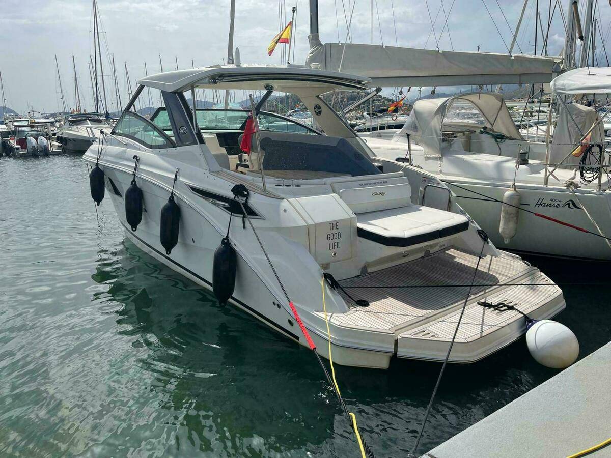 Sea Ray 320