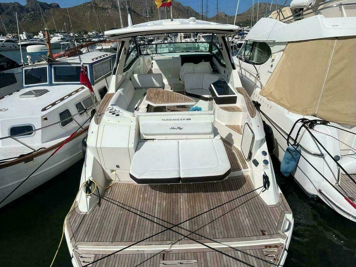 Sea Ray 320