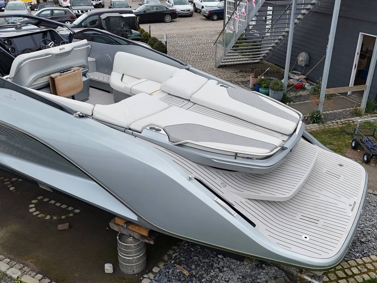 Princess 35