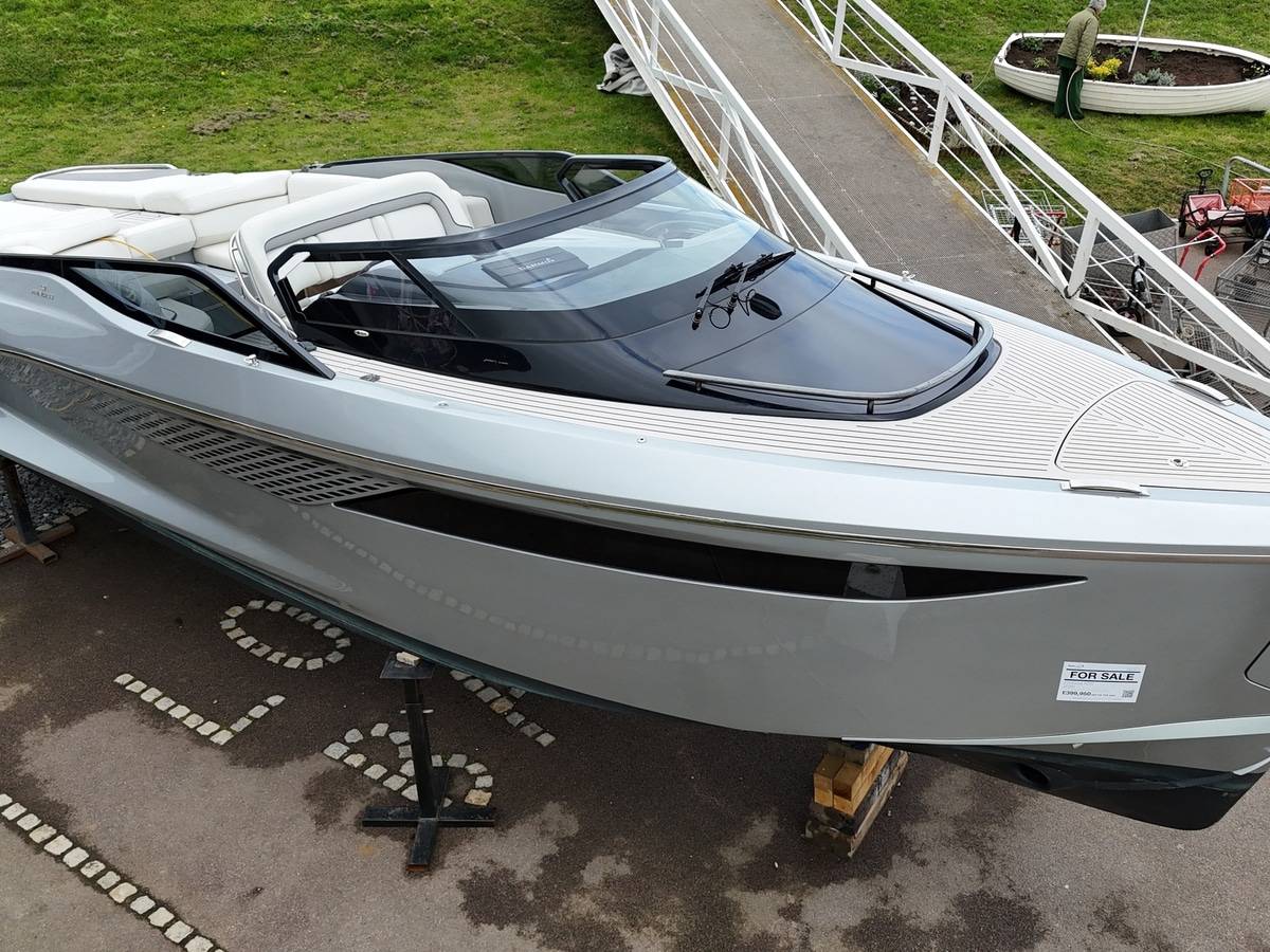 Princess 35