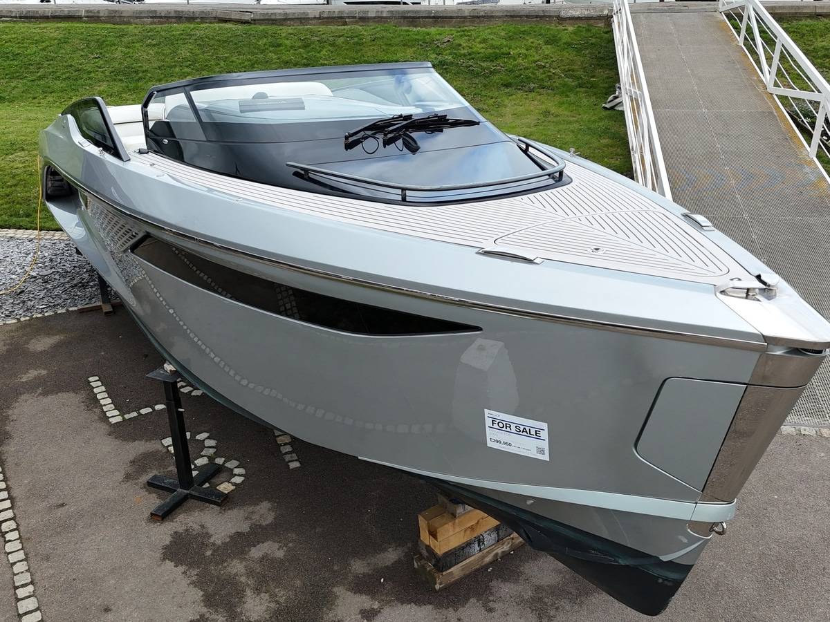 Princess 35