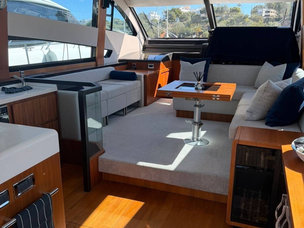 Fairline 50