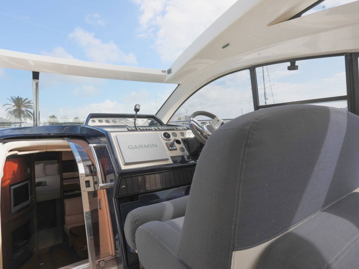 Fairline 47