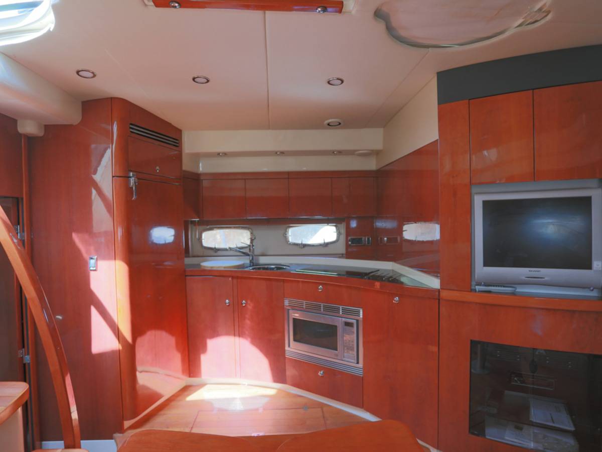 Fairline 47